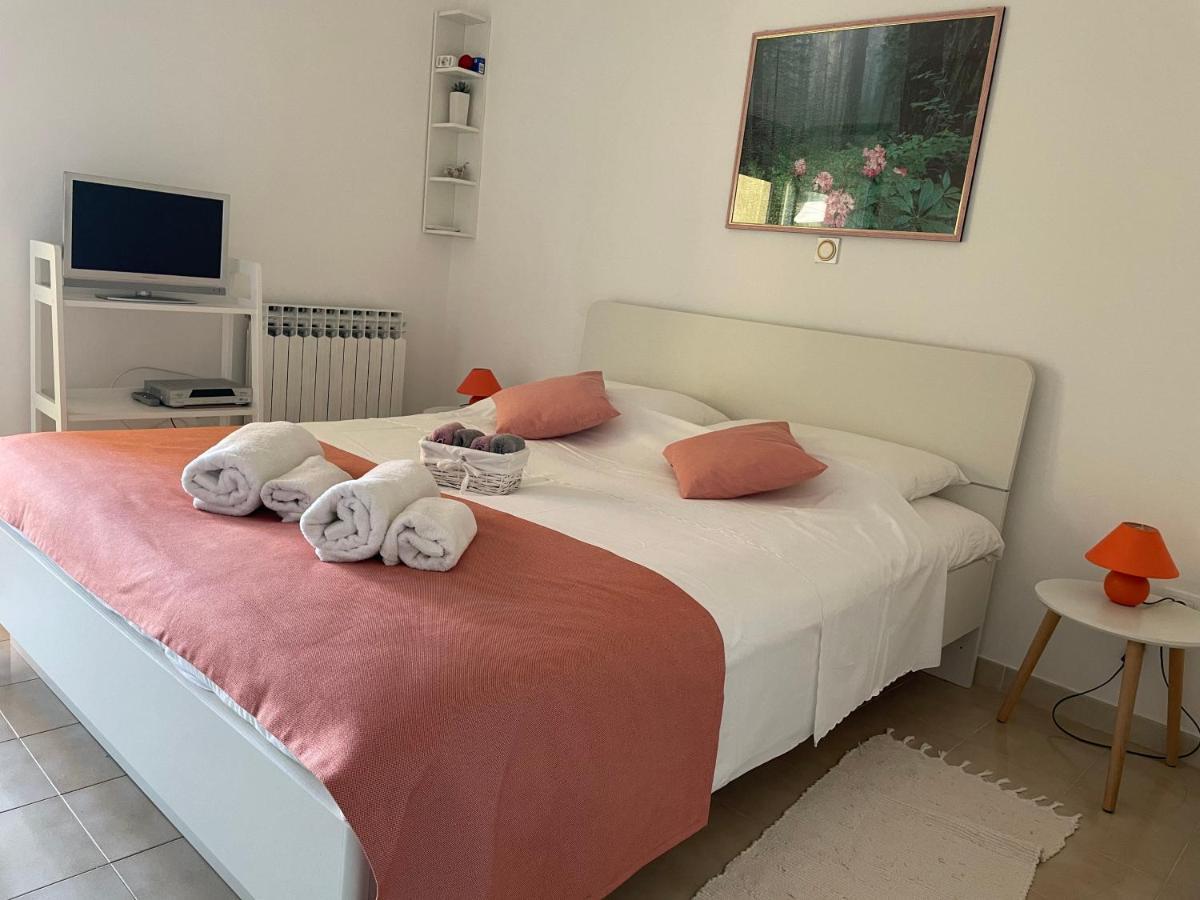 Apartments Bor 메덜린 외부 사진