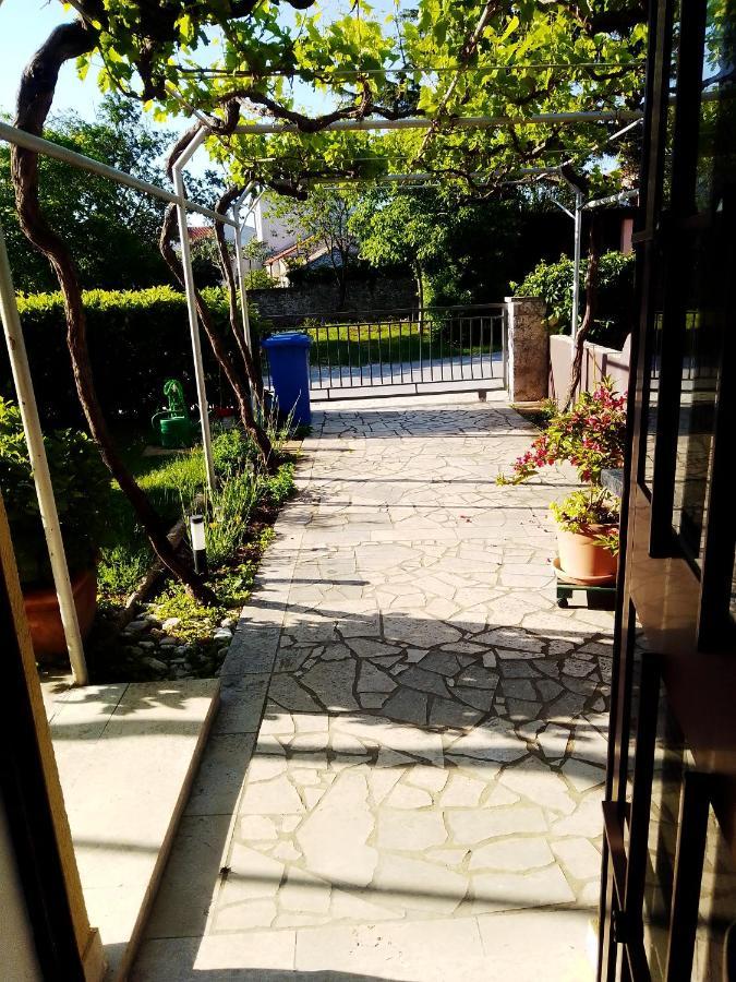 Apartments Bor 메덜린 외부 사진